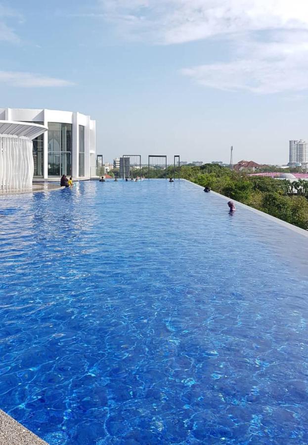 Aleeya Suite @ Troika Residence Kota Bharu Ngoại thất bức ảnh