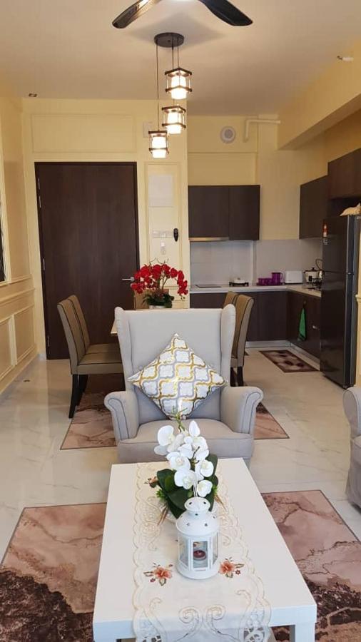 Aleeya Suite @ Troika Residence Kota Bharu Ngoại thất bức ảnh